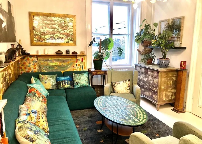 Szentkiralyi Art Studio